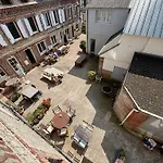 Holiday home Retro Marine A 50m Des Falaises En Plein Centre *